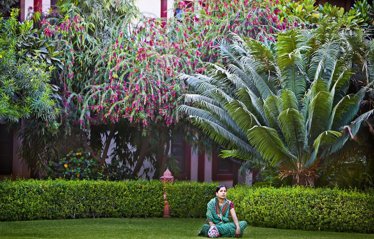 Mvt Guesthouse & Restaurant Vrindavan Luaran gambar